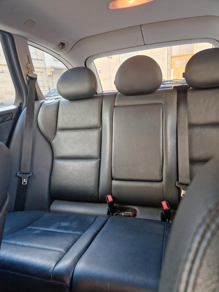 Mercedes-Benz C220 2005 — photo 12