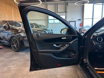 Mercedes-Benz C 180 *TÜVSERVICE NEU*TEMPO*NAV*LED*SZHZ*