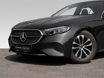 Mercedes E 220 - 5