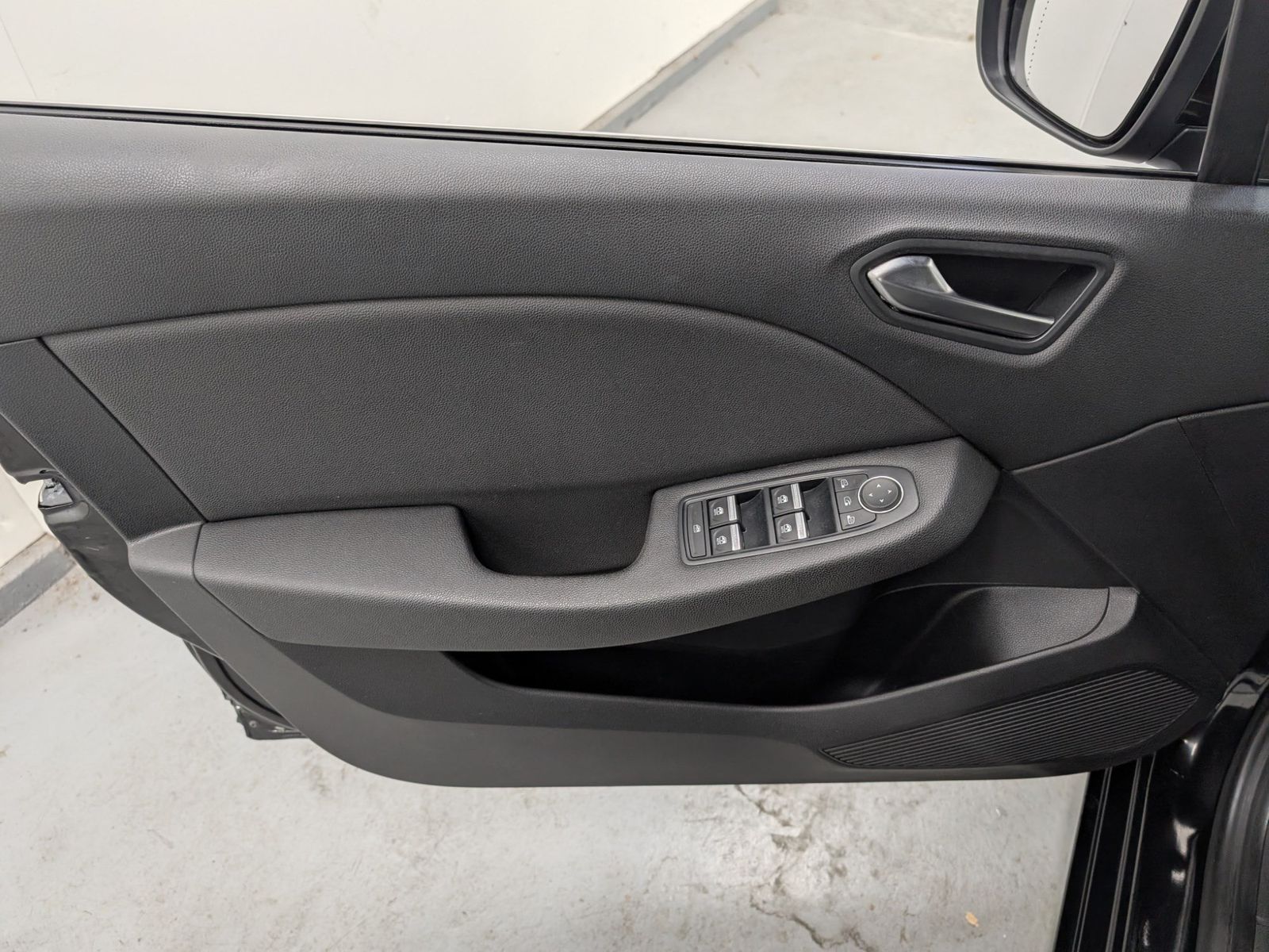 RENAULT Clio TCe 100 Intens Navi SHZ Kamera – Bild 32