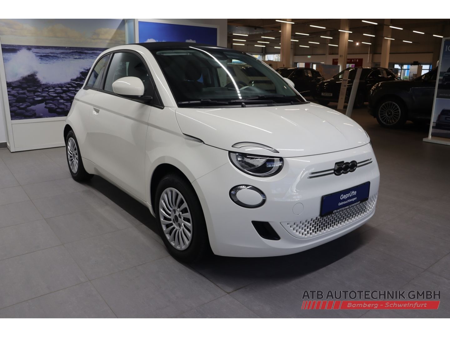 Fahrzeugabbildung Fiat 500e Cabrio 42kWh 95,7% SOH Apple CarPlay Klimaa