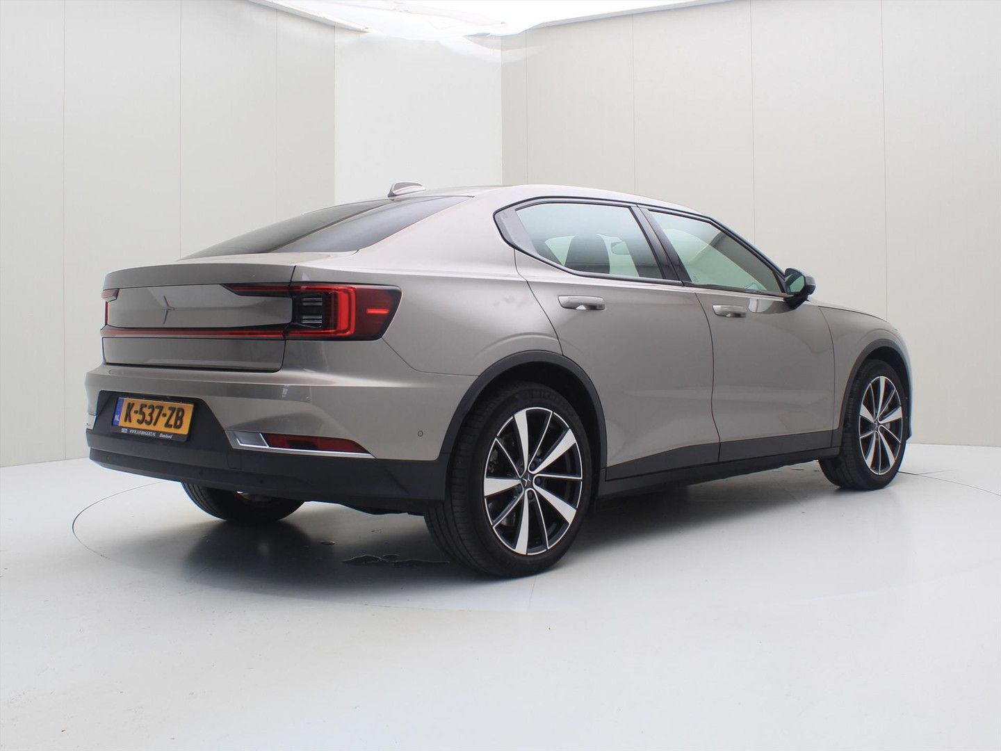 Polestar 2 Long Range Dual motor 408PK 78kWh [ TREKHAAK+P imagem 3