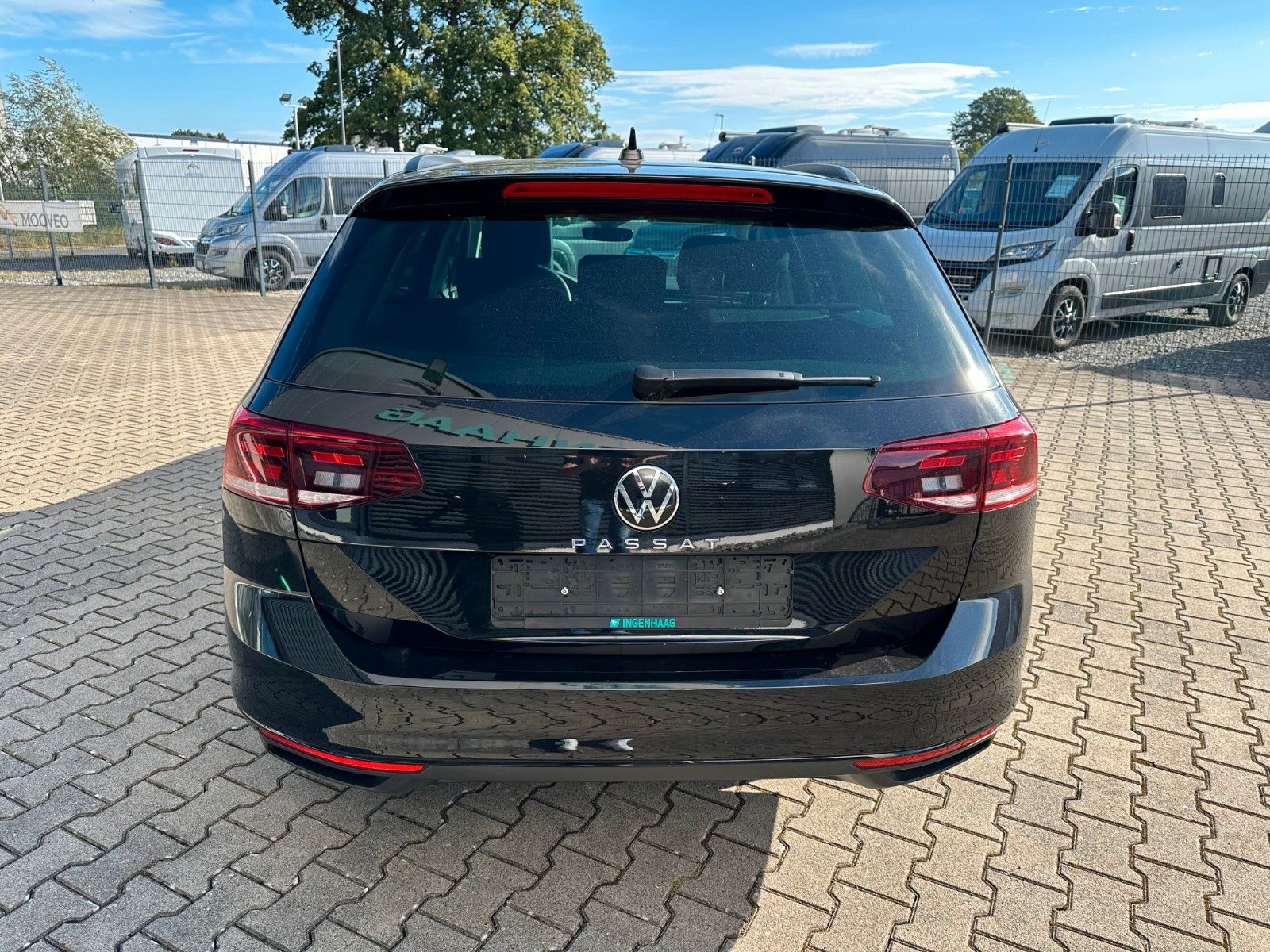 Fahrzeugabbildung Volkswagen Passat Variant 1,5 TSI Business DSG Navi