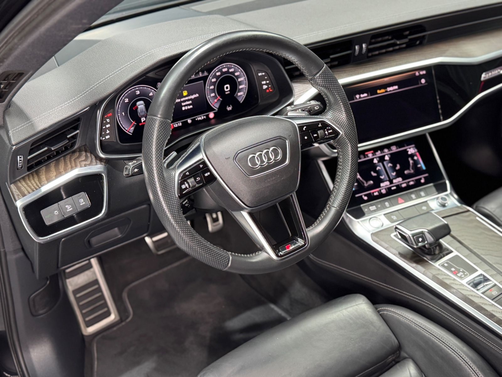 Fahrzeugabbildung Audi A6 Avant 50 TDI quattro sport|S-LINE|PANO|MATRIX