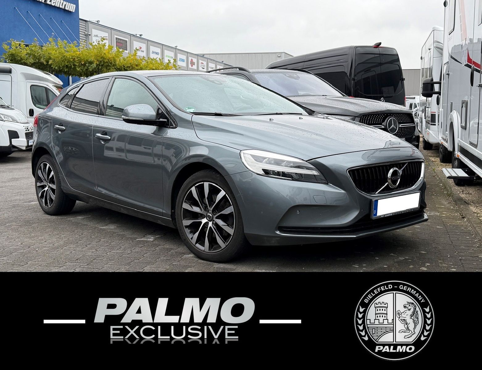 Fahrzeugabbildung Volvo V40 Linje Svart