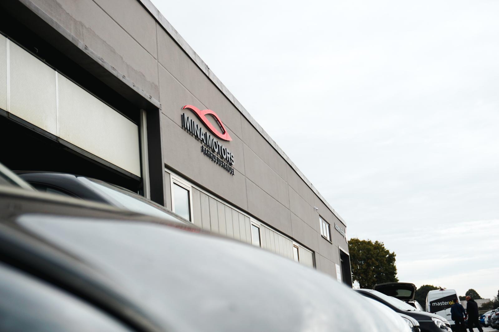 showroom-image-main