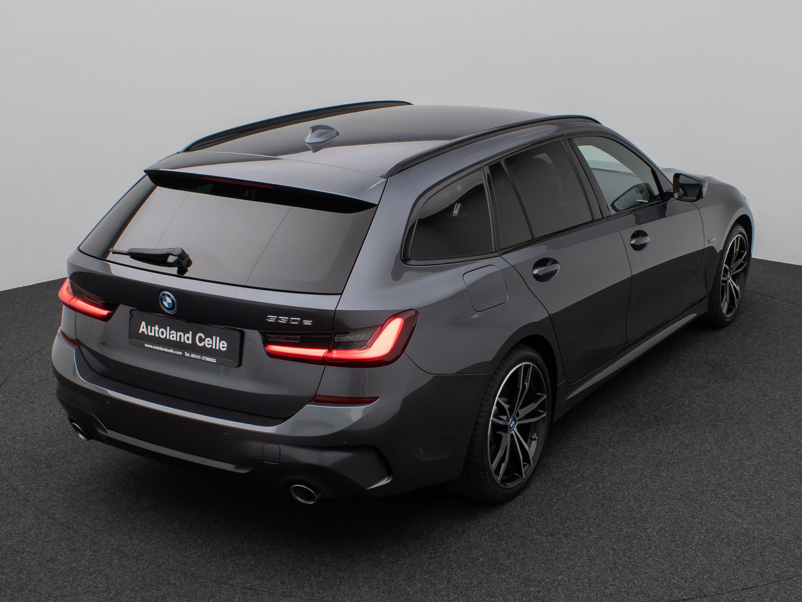 Fahrzeugabbildung BMW 330e M Sport Laser 360°HUD DAB Stop&Go Komfort