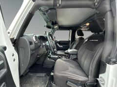 JEEP Wrangler 2.8 CRD DPF Automatik Rubicon JEEP Wrangler 2.8 CRD DPF Automatik Rubicon