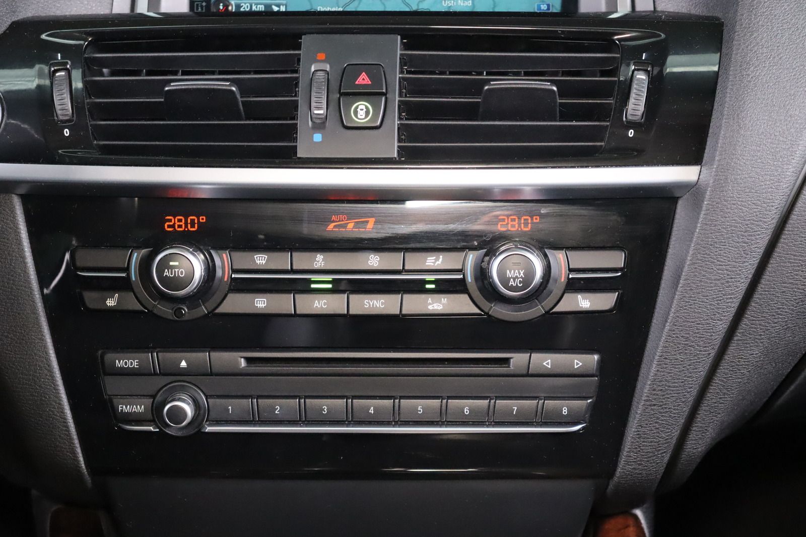 Fahrzeugabbildung BMW X3 * HUD * Pano * Memory * Bi-Xenon * Lenkradhzg