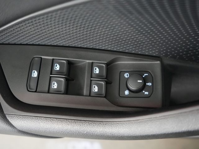 Octavia COMBI TOUR TDI DSG+AHK+KLIMA+NAVI+LED-SC