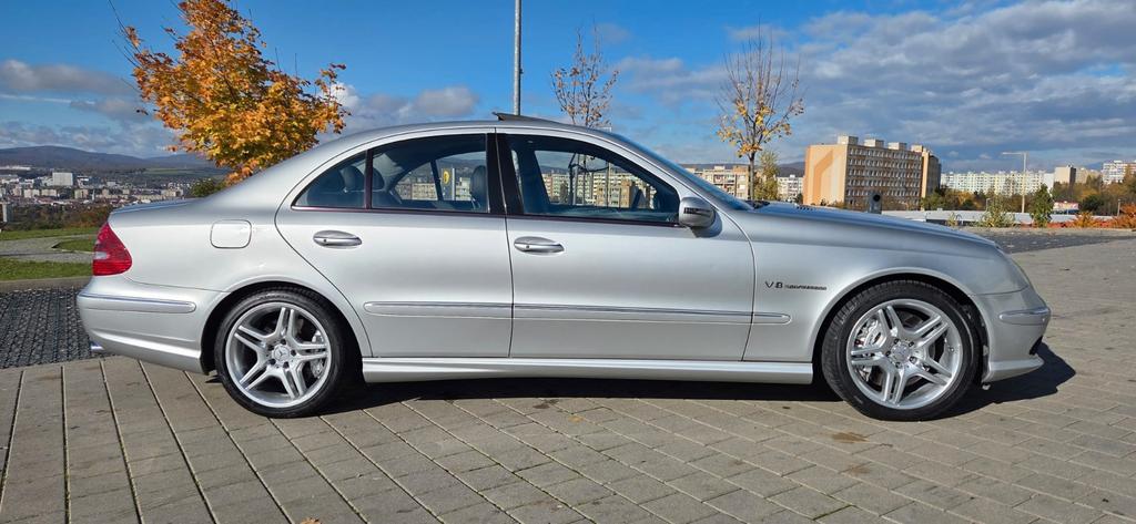Mercedes-Benz E 55 AMG