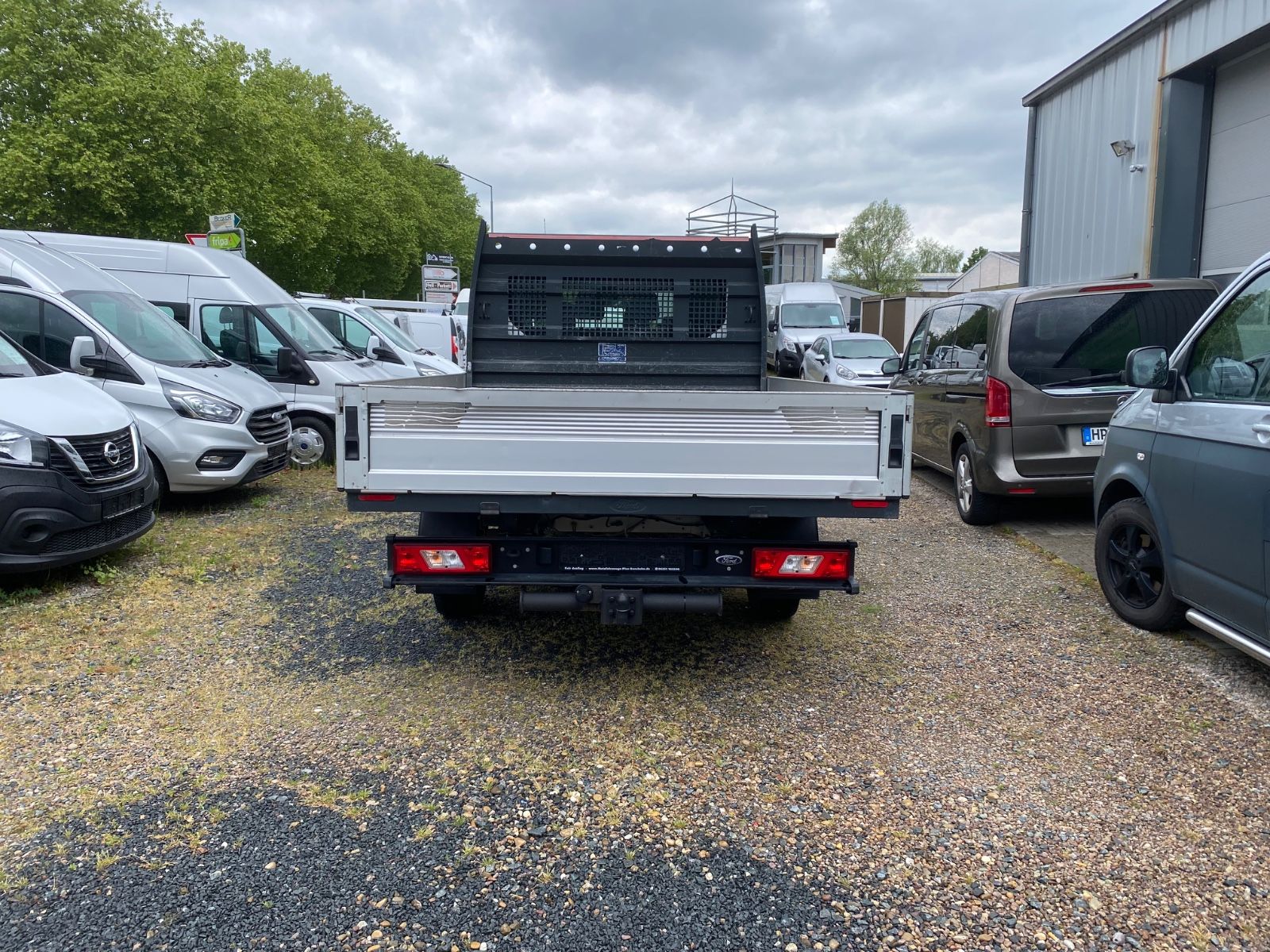 Fahrzeugabbildung Ford FORD Transit 350 L4Trend,AHK,1Hd,LederGarantie