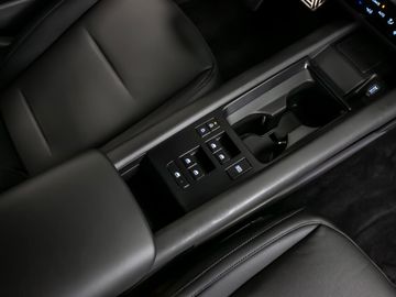 Hyundai Ioniq 6 Uniq HUD Navi Digi-Cockpit 360° Kamera