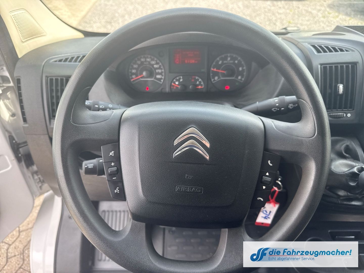 Fahrzeugabbildung Citroën Jumper Pritsche Doppelkabine DAB Spurhalteass. N