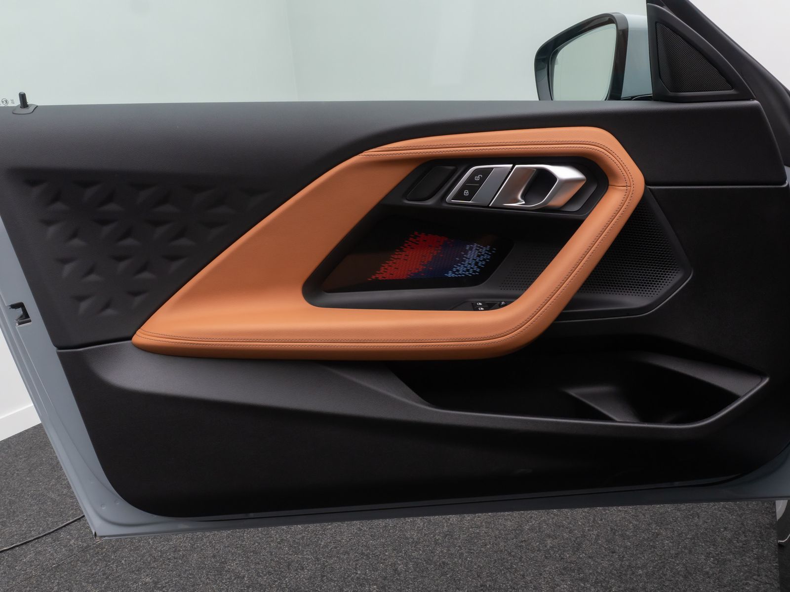 Fahrzeugabbildung BMW 220i Coup&eacute; M Sport Alarm DAB HiFi Kamera 19Zoll