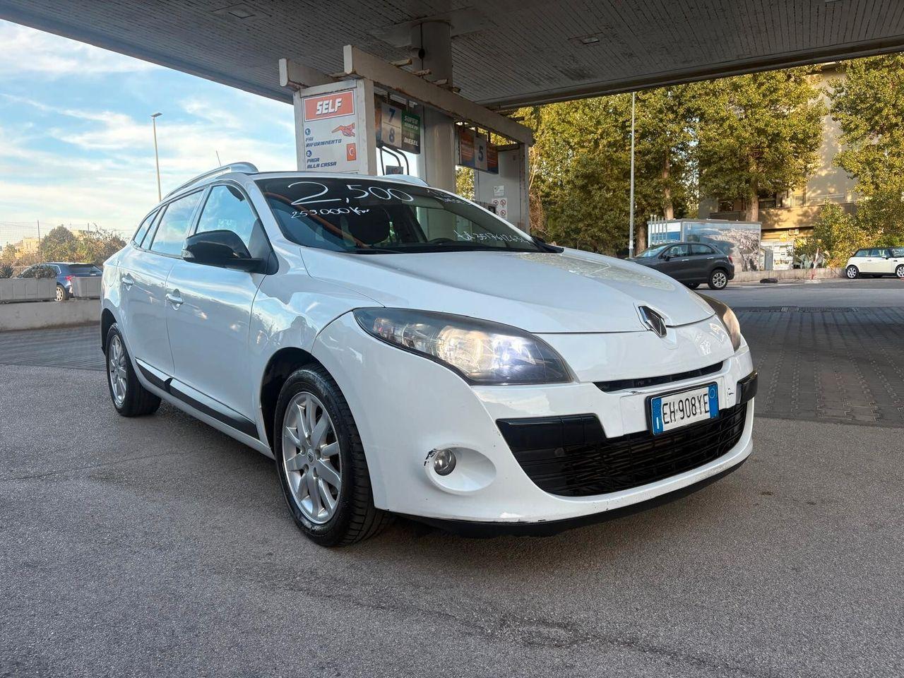 Renault Megane 2011 — engine 1.870 cm³, 131 HP (96kW)