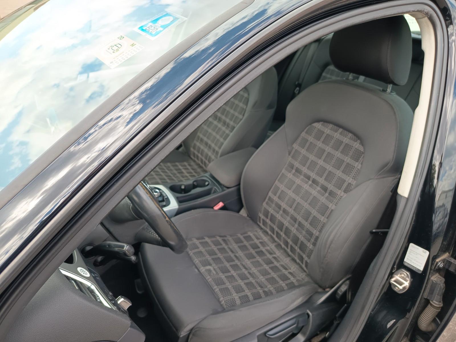 Audi A4 2011 — photo 10