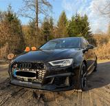 Audi RS3 Sportback 2.5 TFSI Quattro - Audi RS3 mit Benzin-Antrieb: Kombi, 2.5