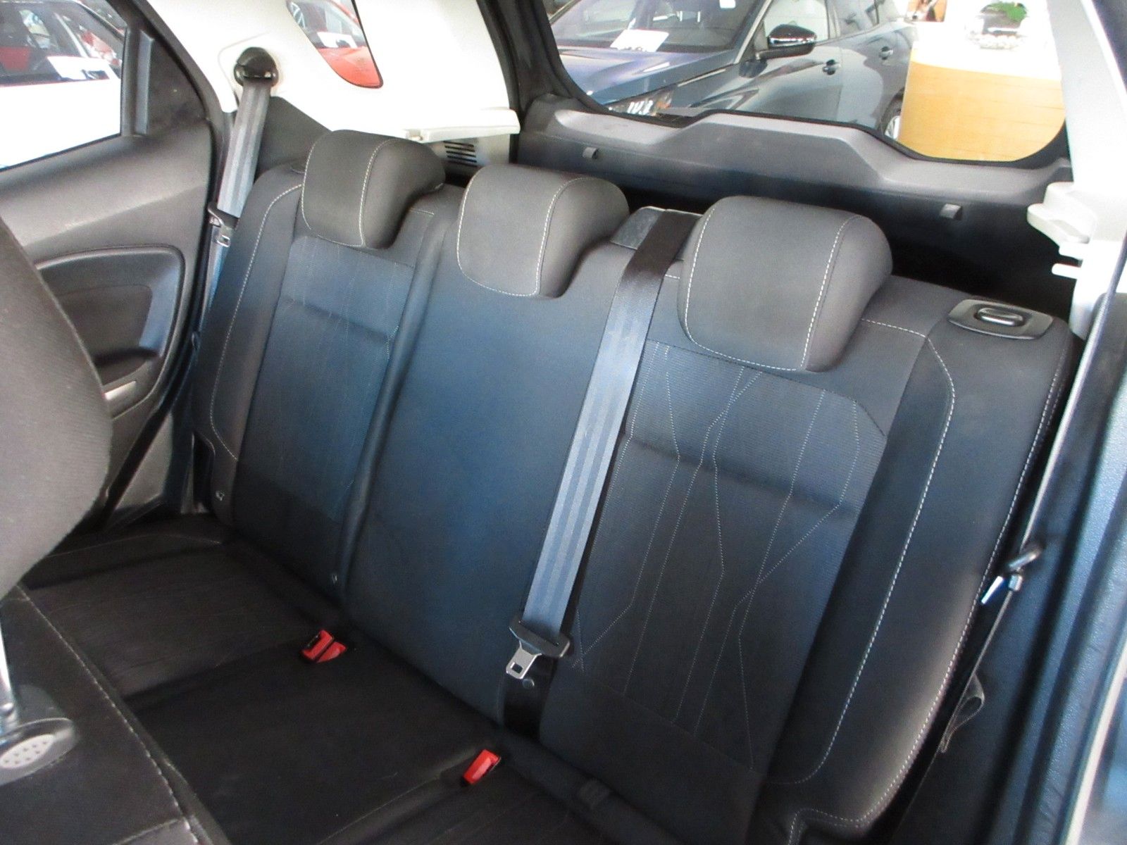 Fahrzeugabbildung Ford EcoSport Cool & Connect SHZ/LHZ/AHK/NAVI