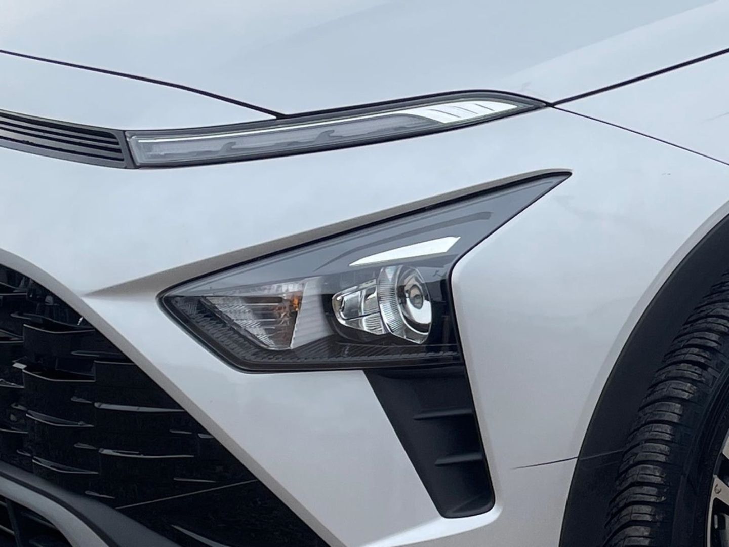 Fahrzeugabbildung Hyundai BAYON 1.0 T Connect & Go  Navigation Allwetter