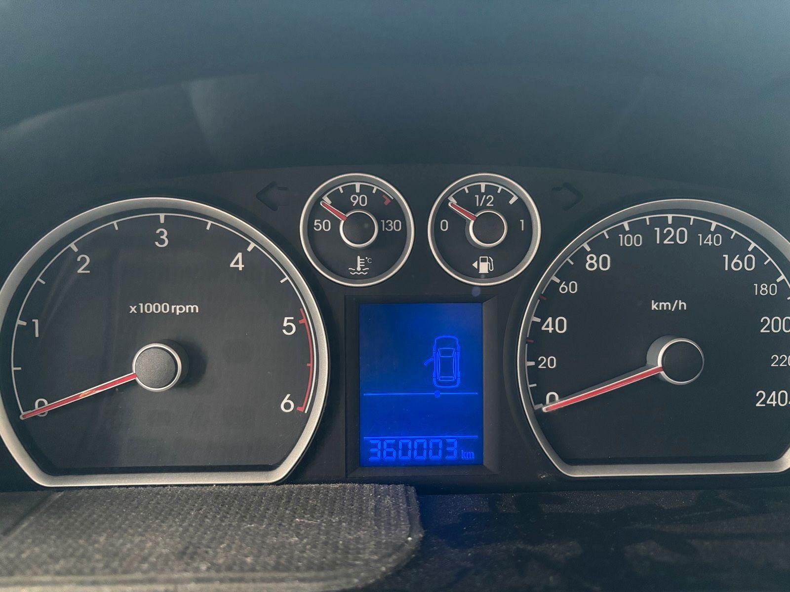 Hyundai i30 2011 — photo 10