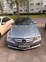 Mercedes-Benz Mercedes Benz E250 CGI coupé - Mercedes-Benz E 250 in Düsseldorf