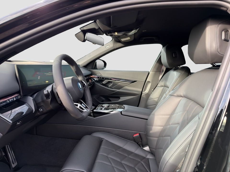 BMW i5 - Bild 10