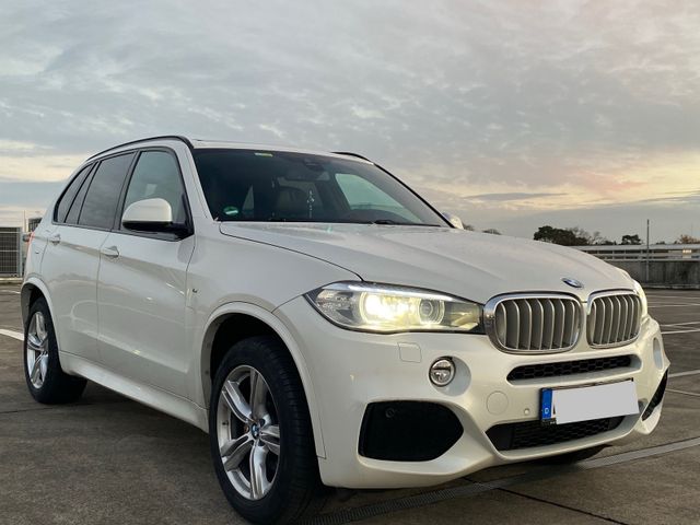 BMW X5 xDrive30d M-Sport,STHZG,PANO,LEDER,20Zol