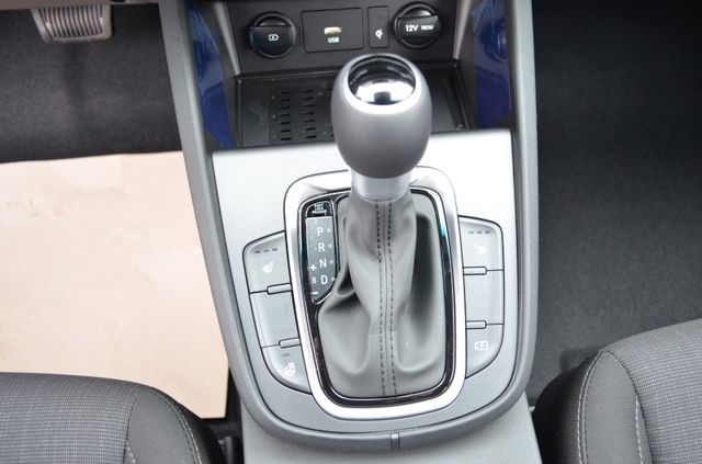 Hyundai KONA 1.6 GDi DCT HYBRID HEV TREND+NAVI+LED