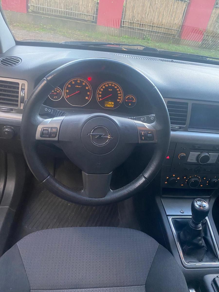 Opel Vectra 2005 — photo 5