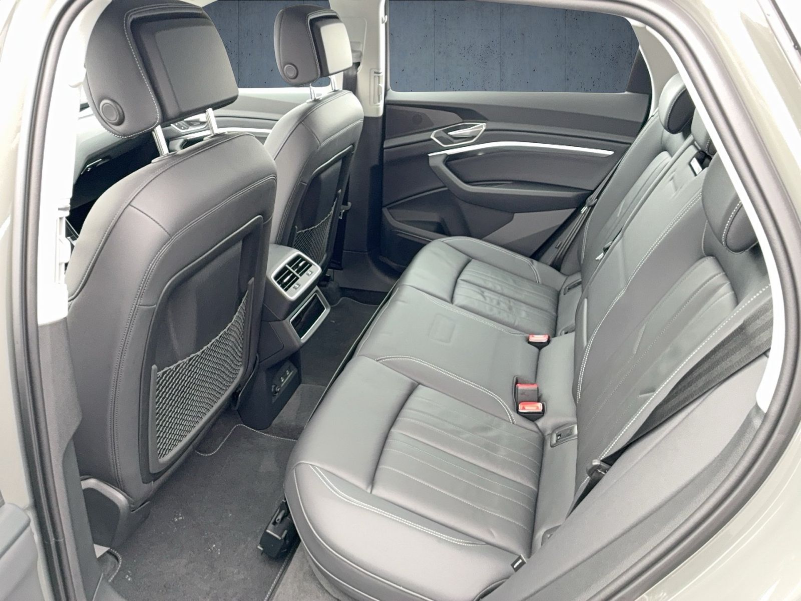 Audi Q8 e-tron - Bild 13