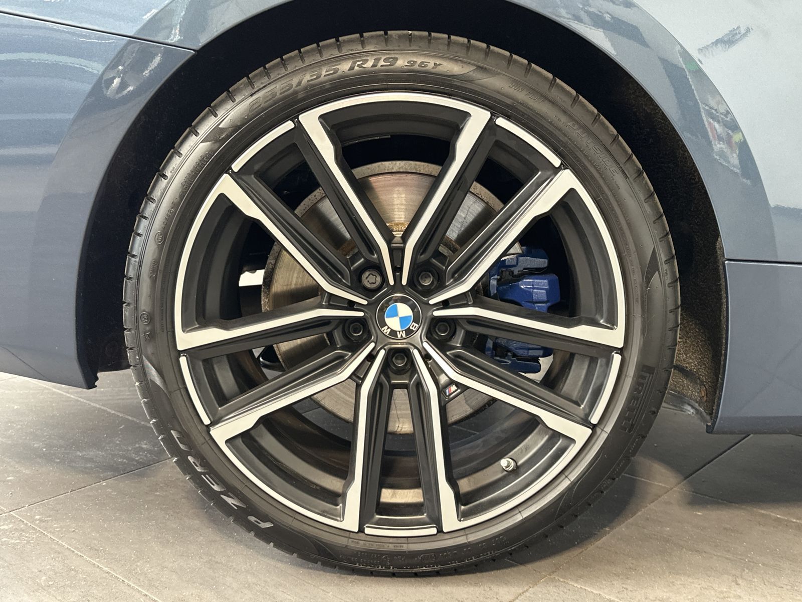 Fahrzeugabbildung BMW 420d Coupé M-Sport NAV+LED+AHK+HEAD-UP+360°+19ZO