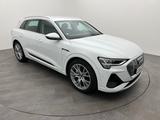 Audi e-tron 55 Quattro S Line Luft21NachtHead - Audi e-tron: Luftfederung