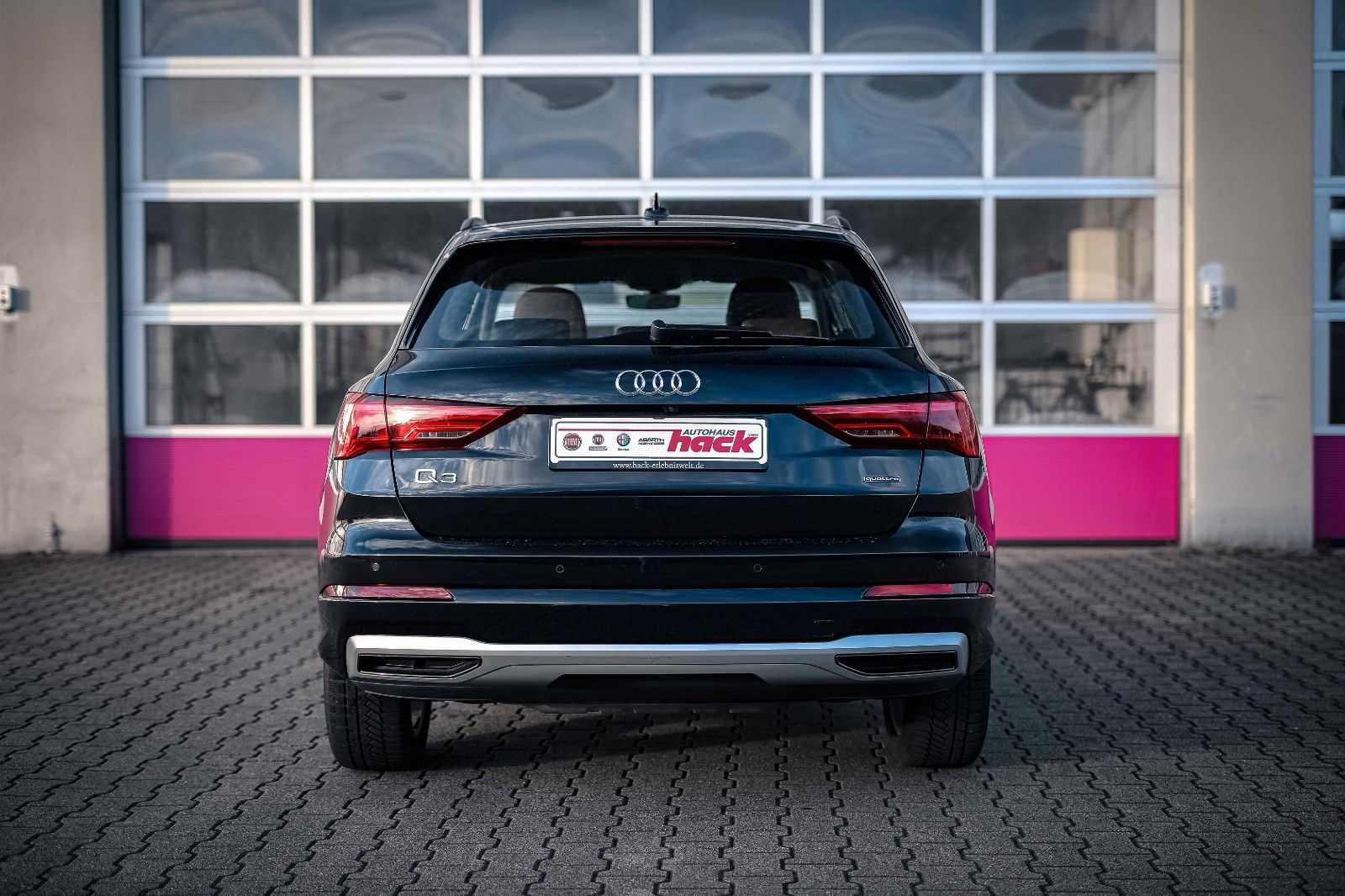 Fahrzeugabbildung Audi Q3 45 TFSI quattro advanced