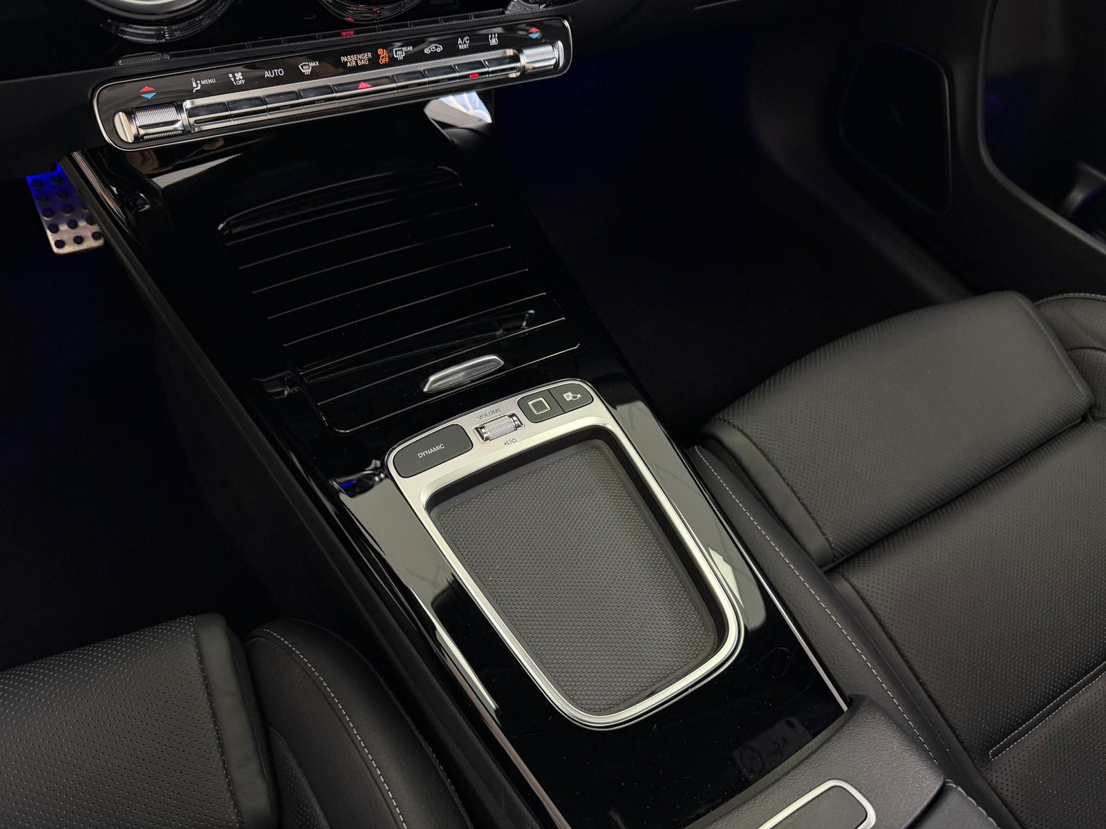 Mercedes-Benz CLA 35 AMG Shooting Brake 4M*AERO-KIT*PANO*STHZG