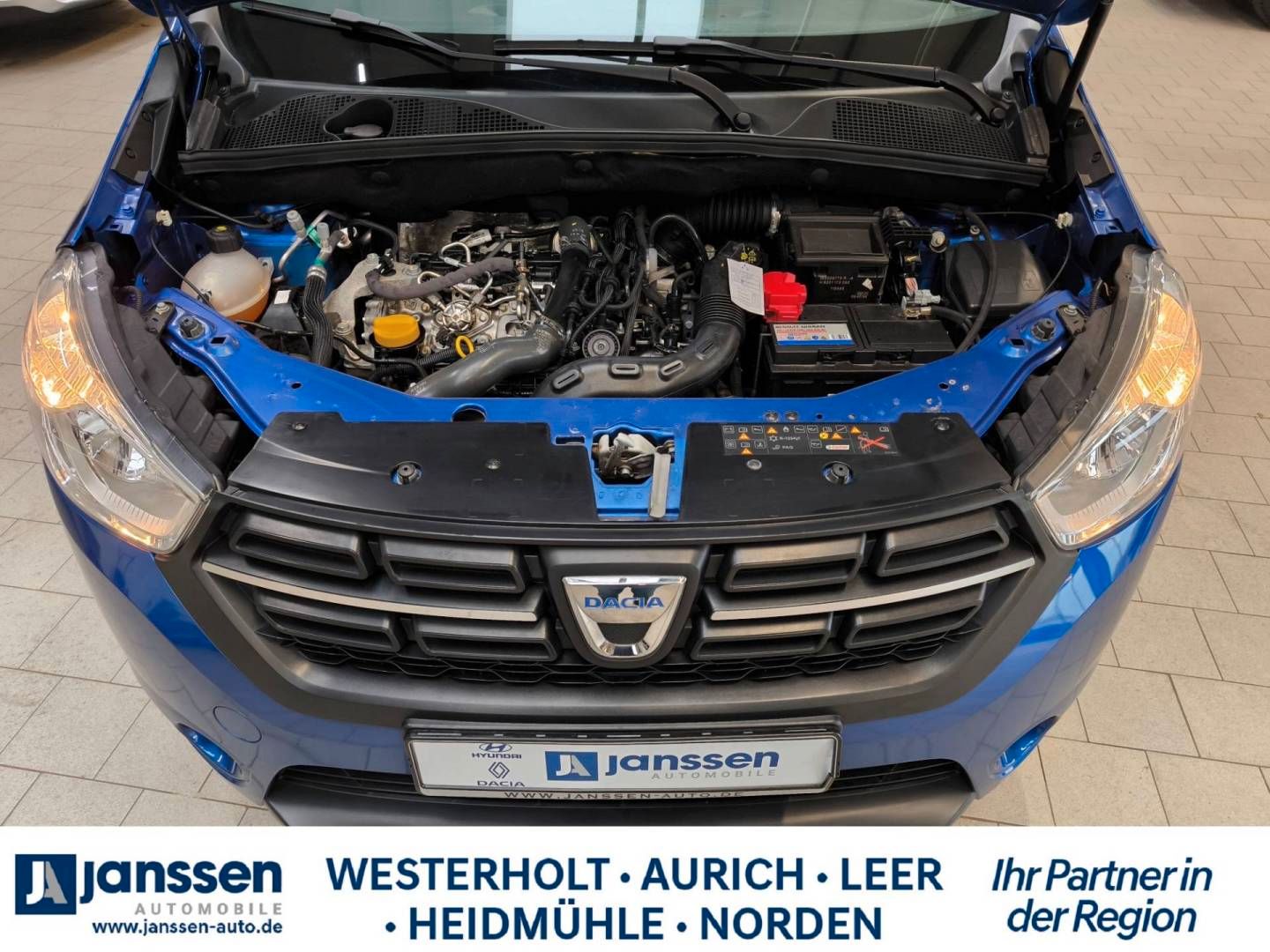 Fahrzeugabbildung Dacia LODGY Comfort TCe 100 GPF 7-Sitzer