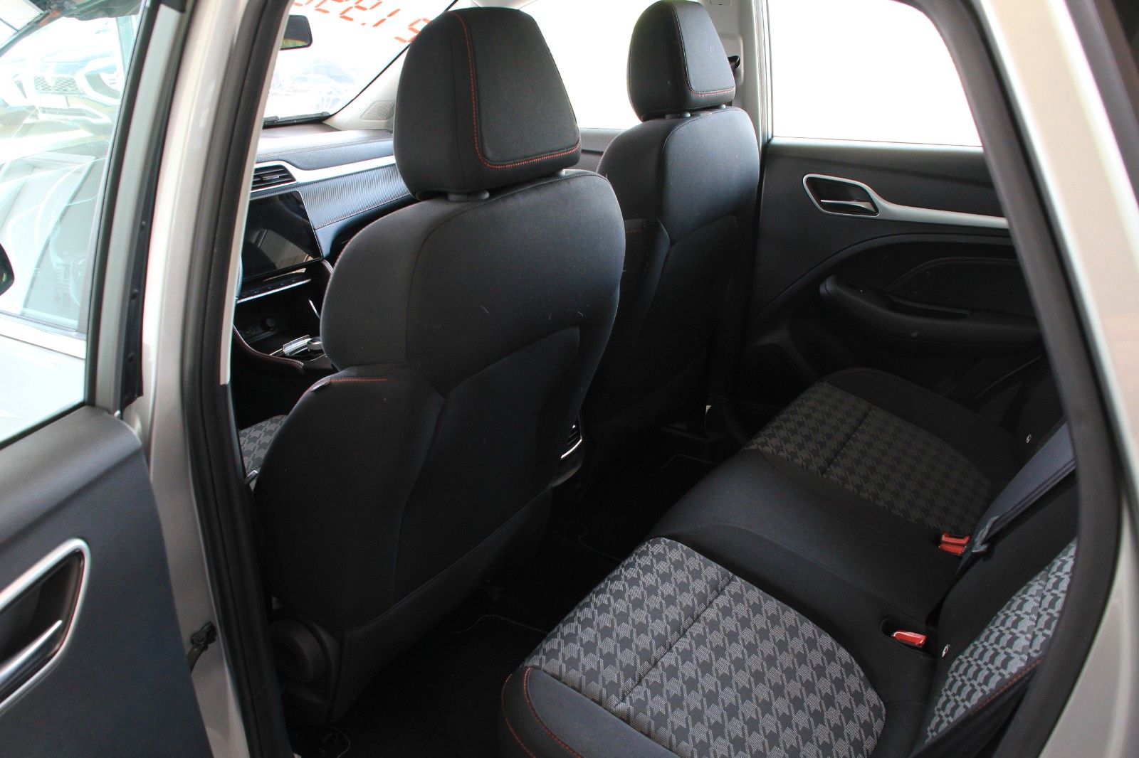 Fahrzeugabbildung MG ZS EV Comfort Standard