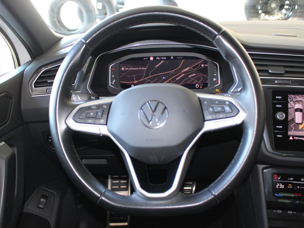 Fahrzeugabbildung Volkswagen Tiguan 1.5 TSI United DSG AHK/CAM/ACC/Navi