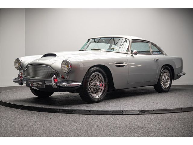 Aston Martin DB4 Serie II Sports Saloon