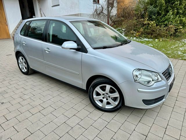 Volkswagen VW POLO 9N / 1,2i / 8fach bereift / TÜV bi...