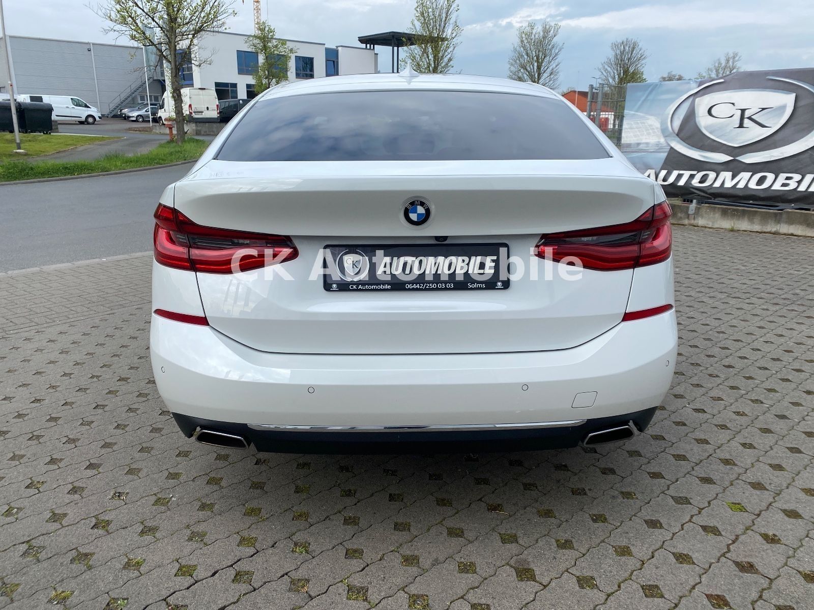Fahrzeugabbildung BMW 640d GT xDrive Luxury Line/Navi/Head-Up/Pano/LED