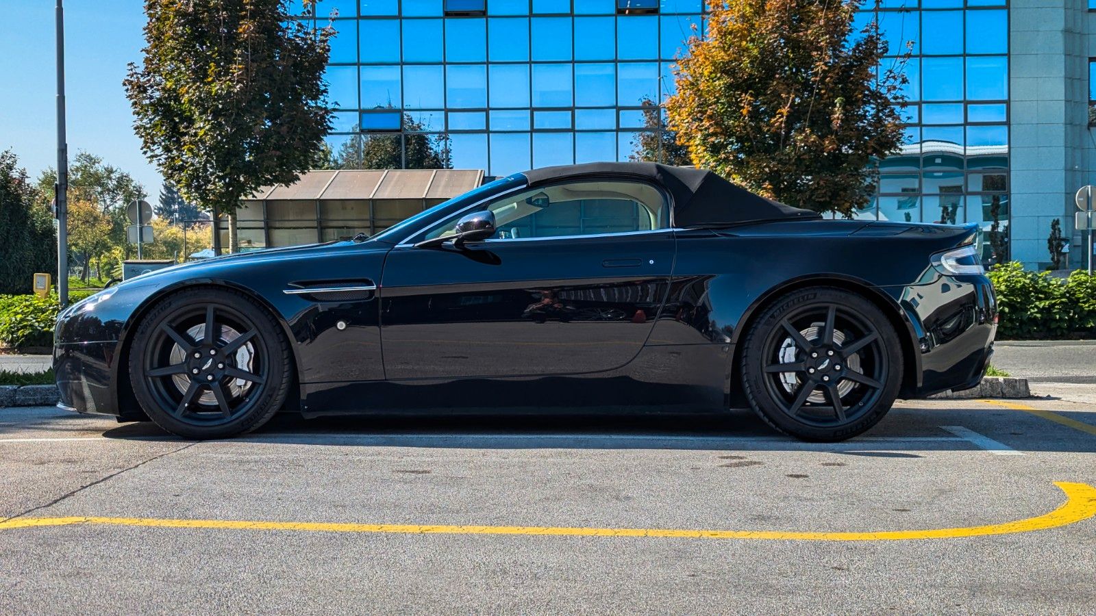 Aston Martin V8 Vantage – Ansicht 8