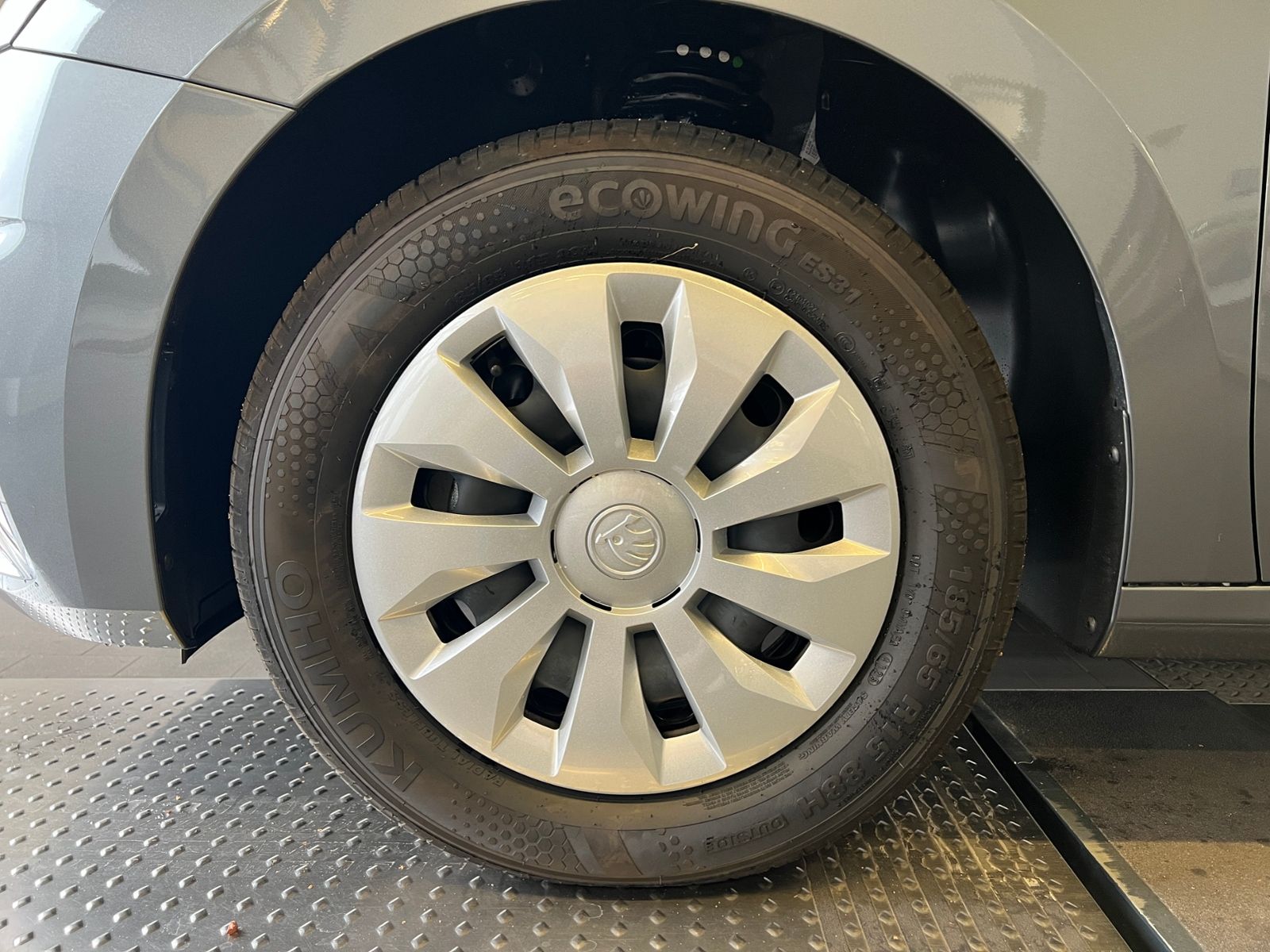 Fahrzeugabbildung SKODA Fabia IV Selection 1.0 MPI *LED, Climatronic, Si