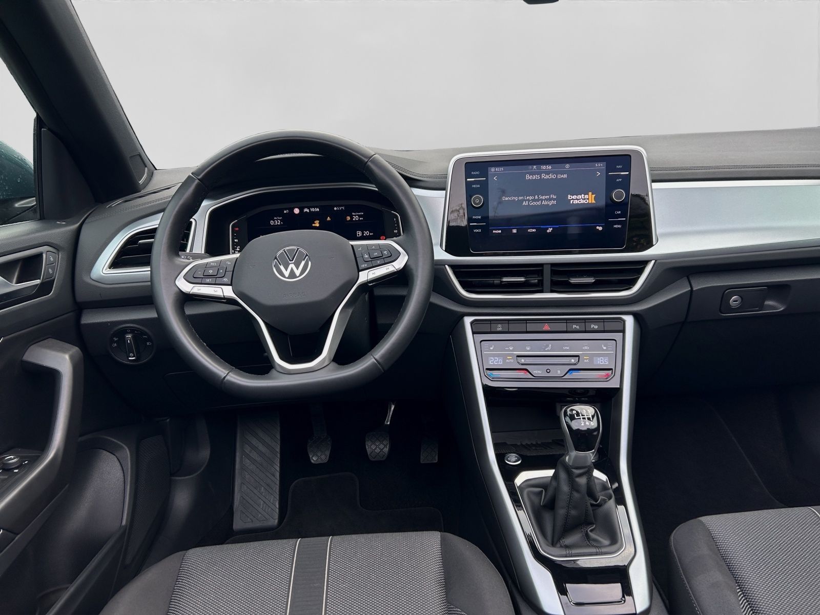 Volkswagen T-Roc - Bild 5