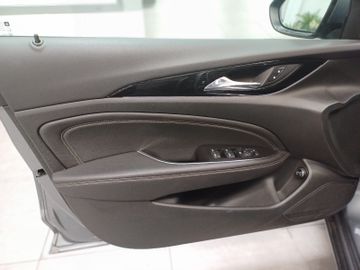 Opel Insignia - 4
