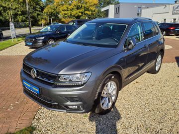 Fotografie VW Tiguan 2.0 Highline 4 Motion - NAVI,SHZG,PDCv+h