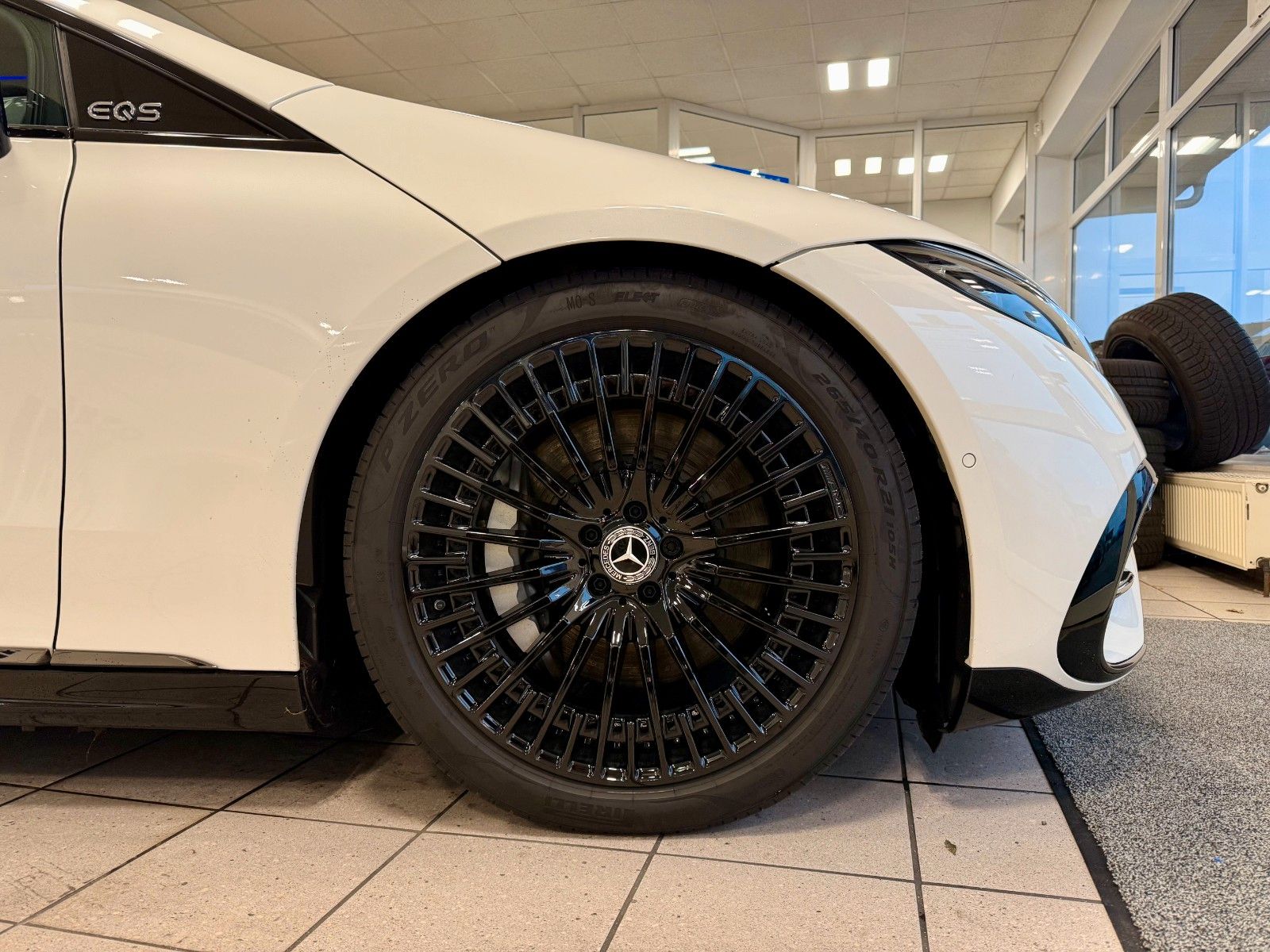 Fahrzeugabbildung Mercedes-Benz EQS 450+ AMG/Pano/HuD/Distronic/Burmester/ACC