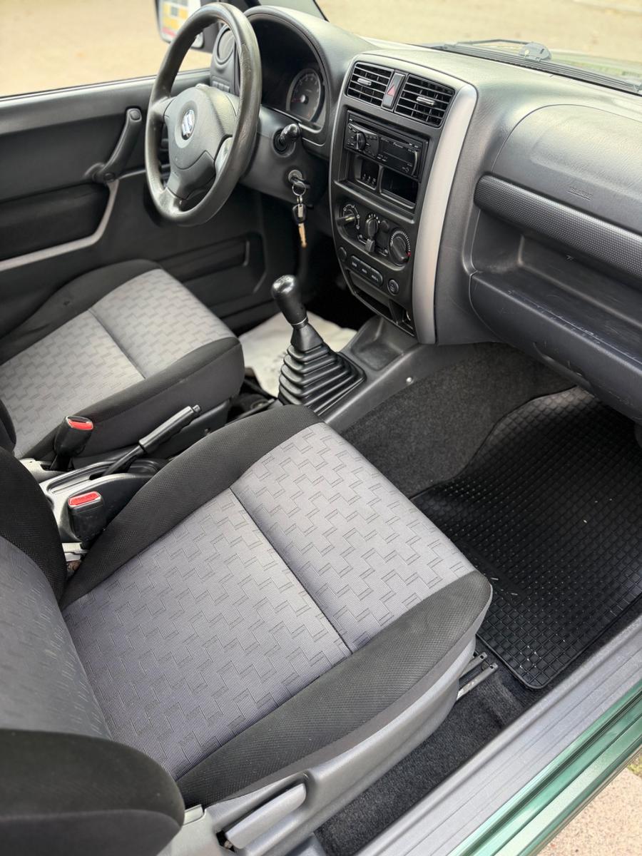 SUZUKI JIMNY 1.3 VVT 86ch RANGER 4X4 - ATTELAGE - 1ER PROPRIÉTAIRE - BARRES DE TOIT