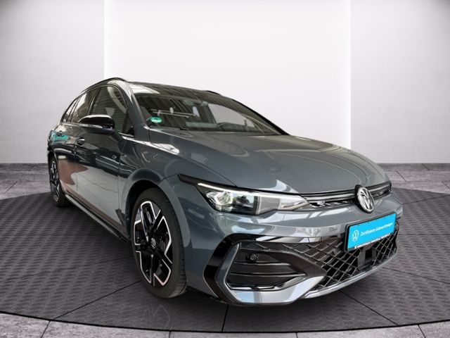 Fahrzeugabbildung Volkswagen Golf Variant 1.5 eTSI DSG R-LINE BLACK-STYLE NAV