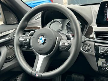Fahrzeugabbildung BMW X1 xDrive 25i Steptr. Sport Line Pano H&K HeadUp